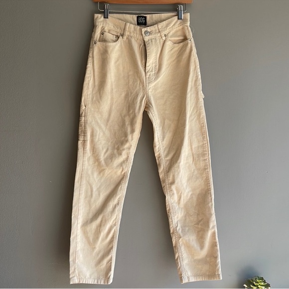 Urban Outfitters BDG Cream Cargo Pants Size 26 - Picture 1 of 7